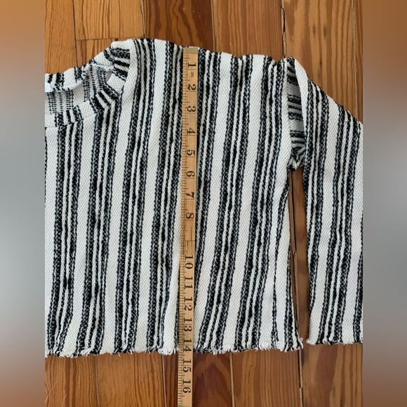 Storia Cropped Top - Picture 6 of 6